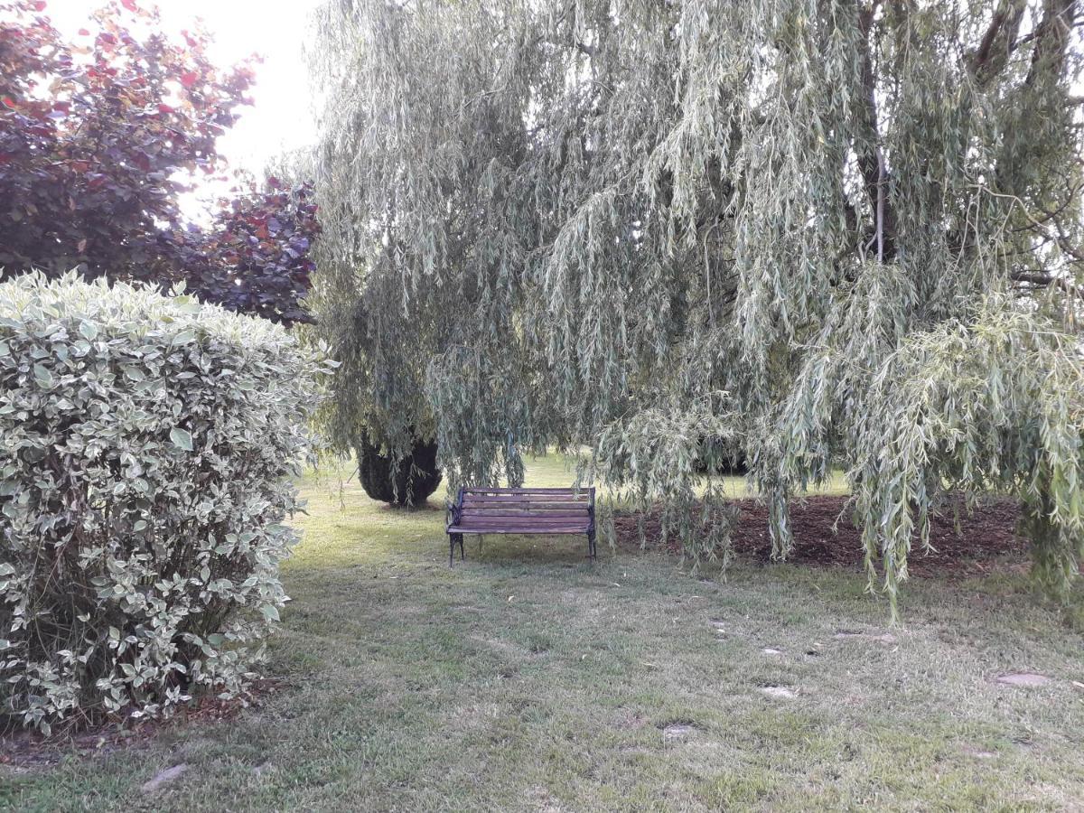 Un Petit Coin De Paradis Clairfontaine Exterior foto