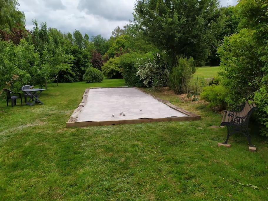 Un Petit Coin De Paradis Clairfontaine Exterior foto